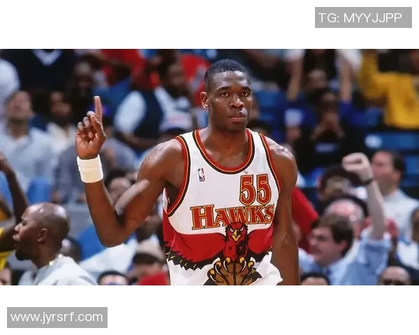 10号球星激动指天庆祝进球展现不屈斗志与荣耀时刻