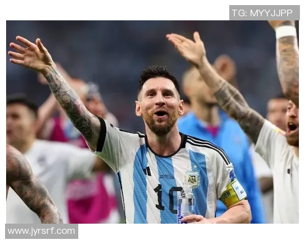 世界杯足球明星激情对决 展现顶级技巧与完美配合