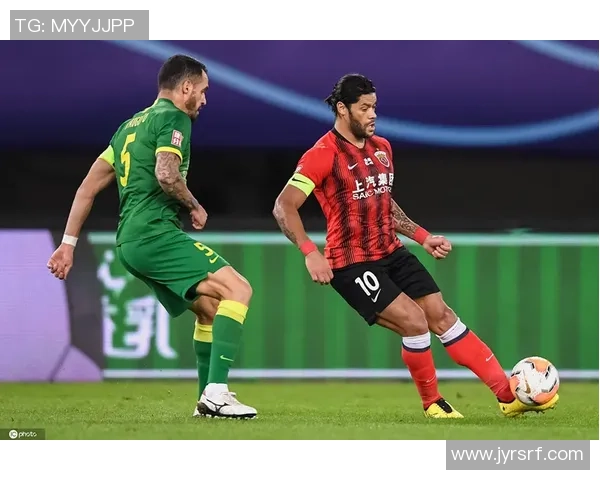 中信国安足球球星风采展现 打造中国足球新标杆与未来之星