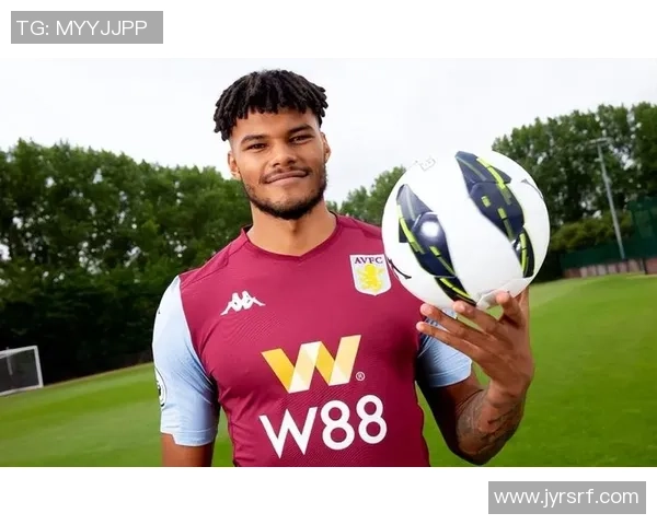 从草根到巅峰足球励志球星的奋斗故事与不屈精神